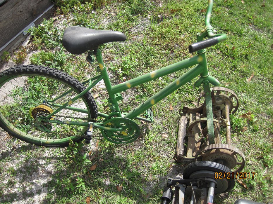 071-Riding lawnmower.jpg